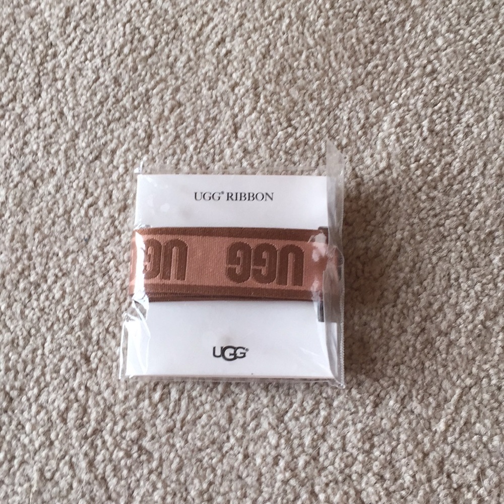 Set of UGG ribbons